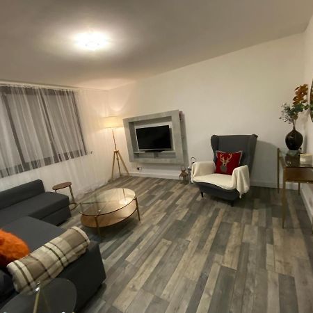 Вилла Hollemeadow Bloxwich Экстерьер фото